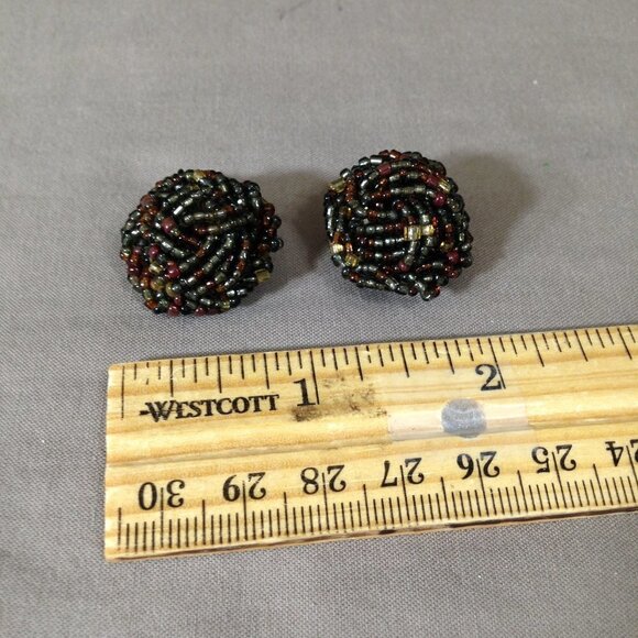 Vintage Brown Beaded Round Clip Earrings Made Japan - Picture 1 of 2
